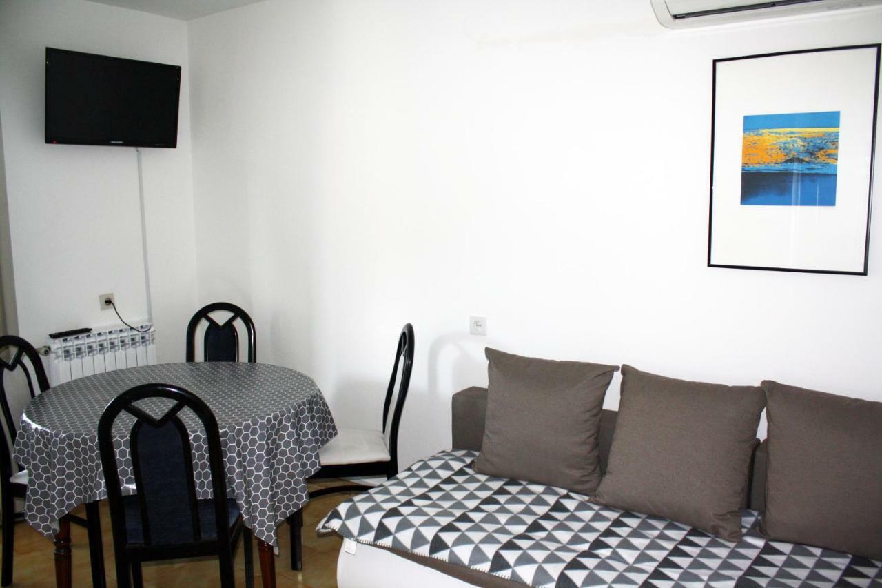 Apartment Vera Umag Buitenkant foto