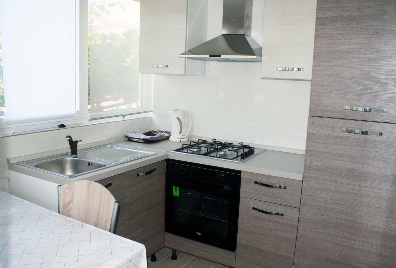 Apartment Vera Umag Buitenkant foto